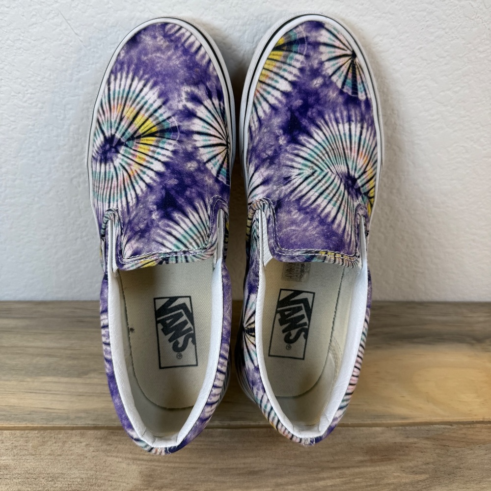 Vans Off the Wall New Age Purple Tie Dye Slip On Sneakers Kicks Women's Size 7